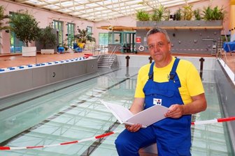 Im "Webalu" werden die Becken gefüllt -