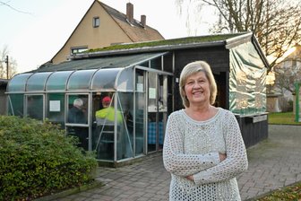 Imbiss-Ära in Taura endet: Ute Schindler geht in Rente - Unweit des Antiquariats „Walhalla“ in Taura hat Ute Schindler 26 Jahre lang einen Imbiss betrieben. Nun geht sie mit 66 Jahren in Rente. Bekannt ist sie für ihren leckeren Kartoffelsalat. Selbst steht sie aber auf Süßes.