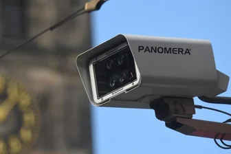Immer weniger Straftaten: Kameras im Chemnitzer Zentrum vor der Abschaltung? - Seit Herbst 2018 unterhalten die Stadtverwaltung, der Nahverkehrsbetrieb CVAG und der Stadthallenbetreiber C3 eine gemeinsame Videoüberwachungsanlage in der Innenstadt. Die Notwendigkeit der Anlage zur Vorbeugung und Gefahrenabwehr muss die Stadt Jahr für Jahr neu nachweisen.