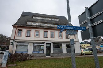Immobilienauktion: Diese Häuser in Mittweida und Umgebung werden im März versteigert - Das Haus in der Waldheimer Straße 16 in Mittweida wird Anfang März versteigert.