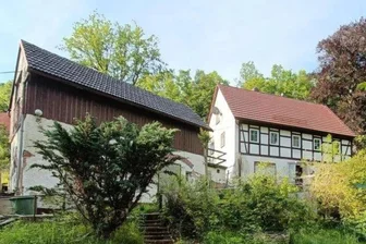 Immoscout-Analyse: Diese Fachwerkhäuser gibt es jetzt in Sachsen für unter 50.000 Euro - Dieses wunderschöne alte Fachwerkhaus in Reinsberg in Mittelsachsen wartet nur darauf, aus seinem Dornröschenschlaf erweckt zu werden.