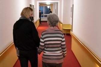 Impfpflicht: 6000 Beschäftigte im Kreis betroffen - Auch im Frankenberger Seniorenheim Rittergut hat die Impfpflicht für Beschäftigte in der Pflege für Verunsicherung gesorgt. 