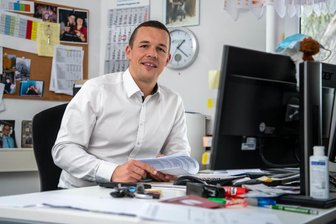 Impfpflicht: Heimchef hofft jetzt auf Vernunft - FrankZwinscher - Geschäftsführer der ZL-Altenpflege
