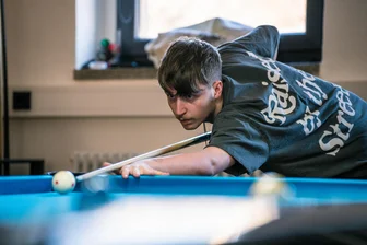 In Auerbach rollen die Billardkugeln - Jamie Reißner ist der Sieger beim 1. Billard-Göltzschtalcup.