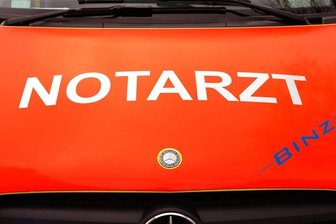 In Auto gelaufen: Fußgänger in Zwickau schwer verletzt -