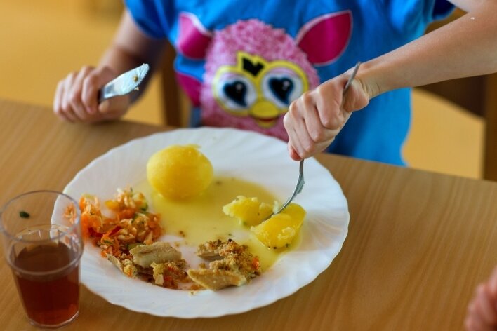 In der Kurklinik wird bald auch für Kinder gekocht - In der Grundschule essen derzeit fast alle Schülerinnen und Schüler mit Mittag. Das soll auch so bleiben. 