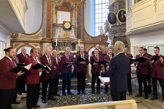 In der Sporthalle Oberschöna wird gesungen - Der Männerchor Oberschöna lädt am 19. Oktober zum Sängertreffen ein.