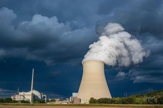 Das Atomkraftwerks Isar 2 im bayerischen Essenbach ist eines der letzten drei noch laufenden AKWs in Deutschland.