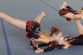 In Dresden fließen Tränen - Eltje Faber, Hannah Vogel und Aurora Löffler vom SAV Schwarzenberg trugen zum gelungenen Wiedereinstieg Silber bei. 