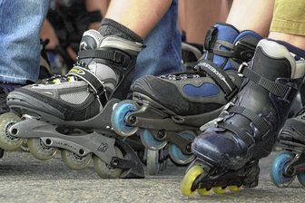 In Freiberg kann man Welterbe auf Skatern entdecken - Körperbeherrschung auf kleinen Rollen ist am Sonntag zum ersten Freiberger Skateday gefragt.