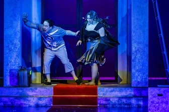 In Freiberg trifft „Gianni Schicchi“ auf den „Bajazzo“ - „Der Bajazzo“ am Mittelsächsischen Theater in Freiberg. Beomseok Choi und Fernanda Allande.