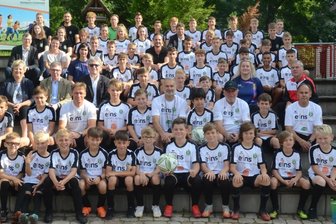 In Grünheide rollt wieder der Fußball -