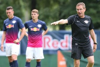 In Leipzig ist der Aufstieg Chefsache - Ralf Rangnick führte mit der TSG Hoffenheim bereits einen finanzstarken Club in die Bundesliga.