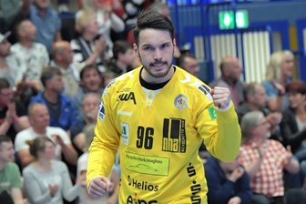 In Lößnitz geht ein Derby-Kracher übers Parkett - Keeper Erik Töpfer
