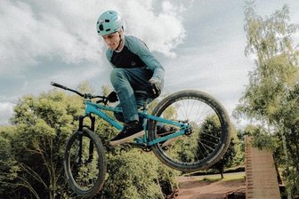 In Marienau fliegen wieder die Fahrräder - Lukas Knopf will am Wochenende in Marienau seinen Sieg aus dem Vorjahr verteidigen. 