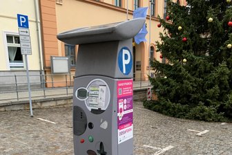 In Reichenbach kann man bis Neujahr kostenfrei parken - Parken ist bis inklusive 1. Januar in Reichenbach kostenlos.