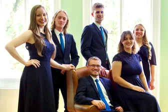 In Schwarzenberg erklingt A-cappella-Gesang vom Feinsten: Vokalensemble Voicemade gastiert zum Musiksommer in St. Georgen - Hat seine Wurzeln in der für ihre hochqualitative A-cappella-Szene bekannten Musikstadt Leipzig: das Vokalsextett Voicemade.