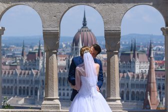 In welchen Fällen ein Ehevertrag sinnvoll ist - Wer will schon vor der Trauung an eine mögliche Trennung denken? Ist ein Ehevertrag gewünscht, lässt sich das nicht vermeiden.