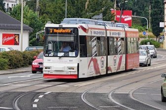 In Zwickau fahren Busse und Bahnen ab 20. März wieder nach Normalfahrplan - Ab 20. März fahren Bahnen und Busse in Zwickau wieder nach Normalfahrplan.