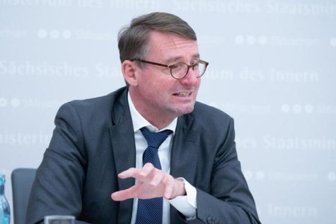 Innenminister: Es gibt keinen guten Extremismus - Roland Wöller (CDU).