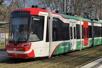 Innovation auf der Schiene: Warum diese City-Bahn noch mit einem Styropor-Schutzpolster herumfährt - Für die eCitylinks entsteht auch ein neuer Betriebshof. Alles in allem ein 234-Millionen-Projekt.