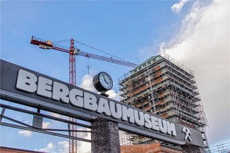Ins Depot, in die Vergangenheit oder bis ins All: Chemnitzer Museumsnacht bietet Blicke ins Unbekannte - Das Bergbaumuseum in Oelsnitz im Erzgebirge ist derzeit noch Baustelle. Es soll erst in einem Jahr eröffnen. Für die Chemnitzer Museumsnacht am 13. Mai öffnet es aber trotzdem schon einmal seine Pforten. 