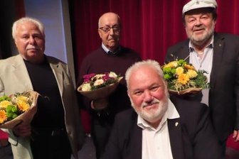 Ins Ehrenbuch eingetragen -