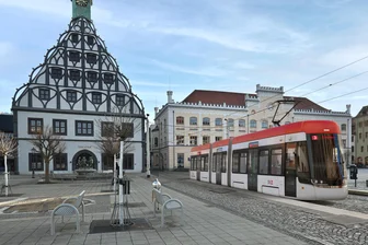 Insolvenz beim Hersteller in Leipzig – droht Zwickau jetzt der Straßenbahn-Schock? - Ein Blick in die Zukunft: So sollen die neuen Straßenbahnen für Zwickau aussehen.