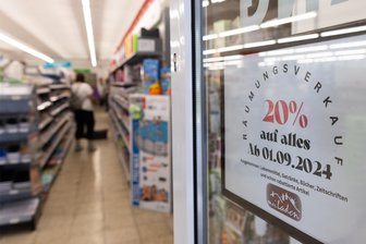 Insolvenz: Familienbetrieb im Erzgebirge muss aufgeben - Seit Anfang September ist Ausverkauf bei „Mei Laden“ am Barbara-Uthmann-Ring in Annaberg-Buchholz. Die Filiale schließt. Der Geschäftsführer hat Insolvenzantrag gestellt.