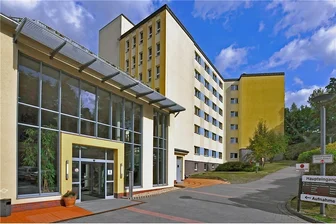 Insolvenzantrag für Paracelsus-Standort  löst Schock in Reichenbach aus - Die Paracelsus-Klinik Reichenbach. 