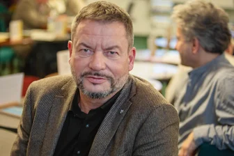 Intendant zur Finanznot des Theaters Plauen-Zwickau: „Die Kollegen sind kaum noch zu motivieren“ - Theater-Intendant Dirk Löschner hat jetzt im städtischen Kulturausschuss deutliche Worte für die Situation seines Hauses gefunden. „Wir wollen nicht zu einer Klitsche werden“, sagte er.