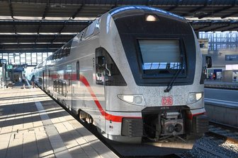 Intercitys von Rostock nach Chemnitz über Freiberg am Montagabend mit Verspätung - Der IC von Rostock über Berlin, Dresden und Freiberg nach Chemnitz wurde am Montag umgeleitet.