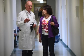 Internationale Anerkennung für Expertise am Klinikum - Prof. Dr. med.Ulrich Stölzel (links) - Leiter des Sächsischen Porphyriezentrums