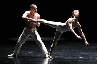 Internationale Tanzgala begeistert im ausverkauften Gewandhaus Zwickau - Sofia Borgo und Stefano Neri vom Theater Plauen-Zwickau mit ihrer Darbietung „Ultimo duo“.
