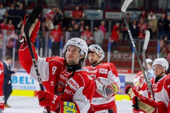 Interview mit Eispiraten-Rekordhalter Dominic Walsh: Wie lange spielen Sie noch als Eishockey-Profi? - Dominic Walsh absolviert seine 13. Saison bei den Eispiraten Crimmitschau. Er kann André Schietzold am Freitag als Rekordspieler ablösen.