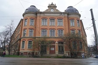 Investor will Zwickauer Georgengymnasium kaufen - Das Georgengymnasium soll eine neue Bestimmung erhalten.