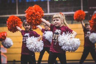 Irgendwas ist immer: Die Tipps der Sportredaktion für das kommende Wochenende in Chemnitz und Umgebung - Die ganz kleinen Cheerleader machen den Anfang, am Ende tanzen die Großen: Die Clovers präsentieren am Samstag in der Hartmannhalle ihr Können.