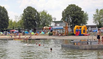 Ist die Kober bis zum Sommer wieder voll? - Das Strandbad an der Koberbachtalsperre lockt alljährlich zahlreiche Erholungssuchende an. 