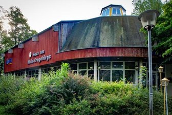 IT-Unternehmer Fassmann kauft "Haus am Klein-Erzgebirge" - Was lange leer stand, wird endlich gut? Der Investor Lars Fassmann will dem "Haus am Klein-Erzgebirge" neues Leben einhauchen. 