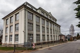 Jahnsdorf verkauft Kreißigfabrik für 600.000 Euro - mit Verlusten - Die Kreißigfabrik in Jahnsdorf: Einst wollte die Gemeinde die Immobilie sogar selbst entwickeln, doch die veranschlagten Kosten wären mit fast sechs Millionen Euro zu hoch gewesen. 
