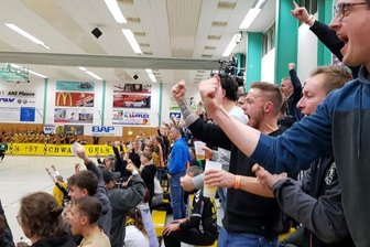 Jeden Tag ein paar Zentimeter größer - Solche Bilder, wie hier beim 24:24-Unentschieden gegen Northeim, gibt es beim SV 04 Oberlosa derzeit keine. Zuschauer sind coronabendingt nicht zugelassen in Sachsen.