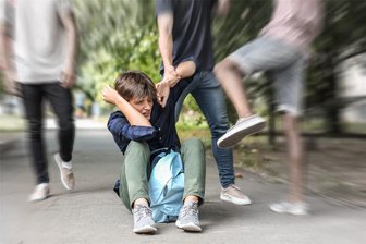 Jeder dritte Lehrer beobachtet Gewalt und Mobbing unter Schülern - Immer mehr Schüler werden Opfer von Gewalt.
