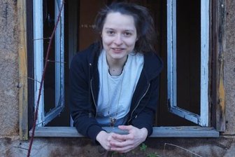 Jens Ausderwäsche: "Schrecklich engagiert, furchtbar interdiszipliniert" - "Ich möchte dein Freund sein und trotzdem nicht allein sein": Die Musikerin Jenny Kretzschmar alias Jens Ausderwäsche. 