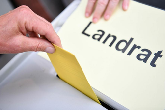 Jetzt ist es amtlich: Neubauer ist neuer Landrat in Mittelsachsen - 