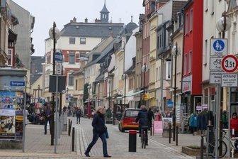 Jetzt ohne 3G: Einzelhändler über Lockerungen erfreut - Ob nach den Lockerungen wieder mehr Kundschaft in die Glauchauer Innenstadt findet?