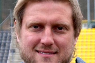 Jetzt soll endlich der erste Heimsieg her - VFC Plauens Cheftrainer Robert Fischer