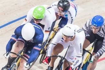 Joachim Eilers rast zu Silber im Keirin - Joachim Eilers (grüner Helm) jagt im Keirinfinale noch zu Silber.