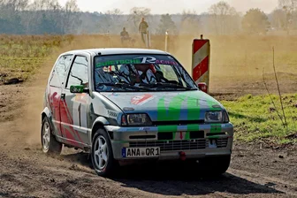 Jöhstädter Rallye-Ehepaar muss nach Technikproblemen aufgeben - Bei bestem Wetter ging die Jubiläumsausgabe der Rallye Lutherstadt Wittenberg über die Bühne. Auch Alexander und Cornelia Klemm waren in Sachsen-Anhalt am Start.