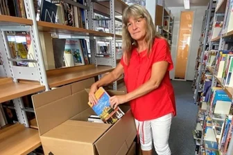 Jörg Gräsers Lesung fällt aus - Bibliothekschefin gibt Ausblick auf andere Höhepunkte - Nach der Absage von Jörg Gräser: Katrin Knobloch leitet die Bibliothek in Mittweida und gibt einen Ausblick auf andere Lesungen.