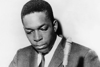 John Coltrane: Neues von dem toten Jazz-Star - John Coltrane: Seine Innovationen und sein inspiriertes Spiel beeinflussten die Jazzwelt nachhaltig. Er erlag im Alter von nur 40 Jahren einer Krebserkrankung.